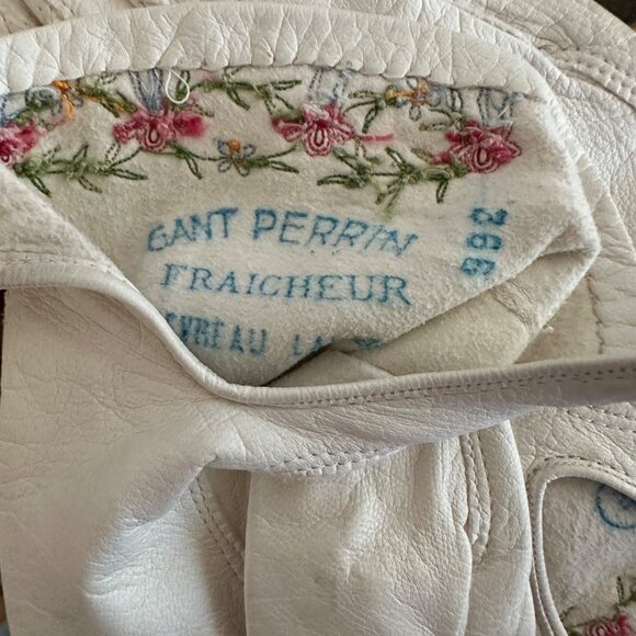Vintage Gant Perrin White Leather Gloves With Floral Embroidery & Lined Interior - Picture 4 of 8